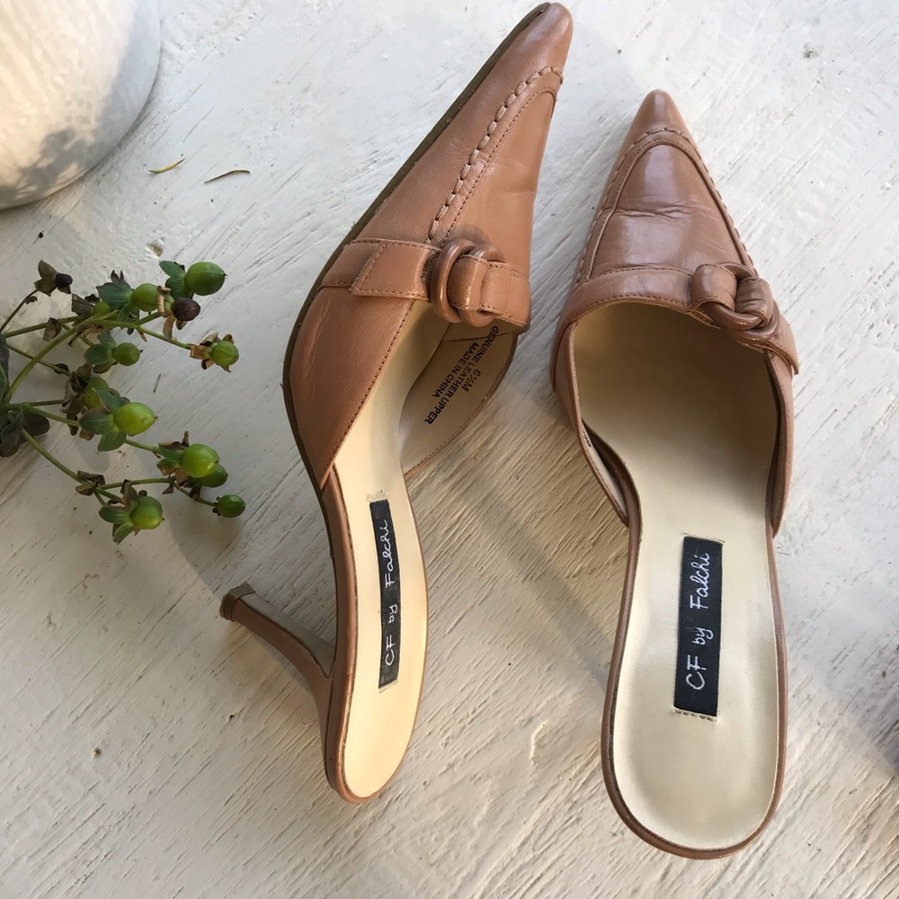 Carlos Falchi C.F leather low heels pointed 6.5